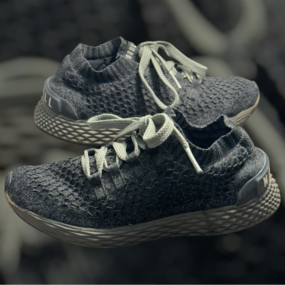 NOBULL Diamond Knit Runner Women's 7.5 Men's 6 DarkGray Sneakers Training Shoes